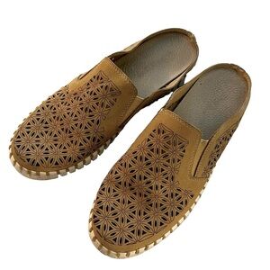 Ilse Jacobsen Women's Leather Tulip 3375 Slip-On Sneakers, Latte.